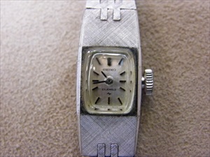 セイコー腕時計の修理をしました。【手巻き式分解掃除】－時計修理 